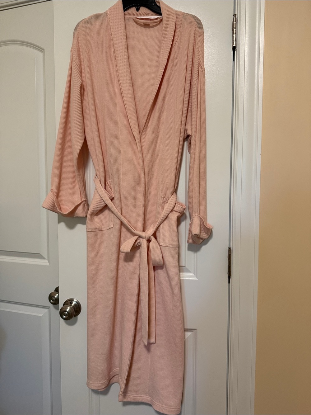 Victoria's Secret Light Pink Waffle Robe with Tie